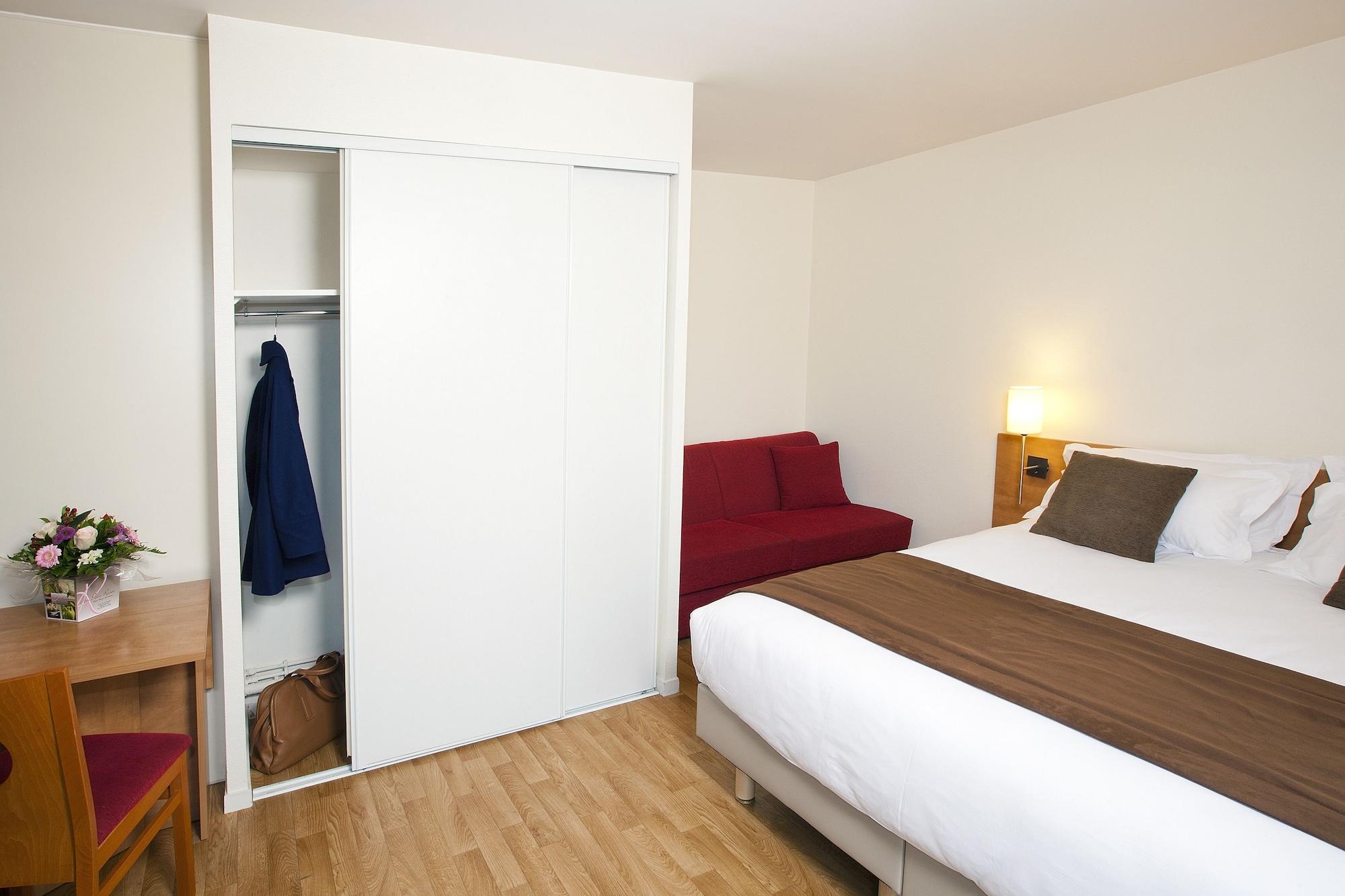 Sejours & Affaires Rennes Longs Champs Aparthotel Exterior photo